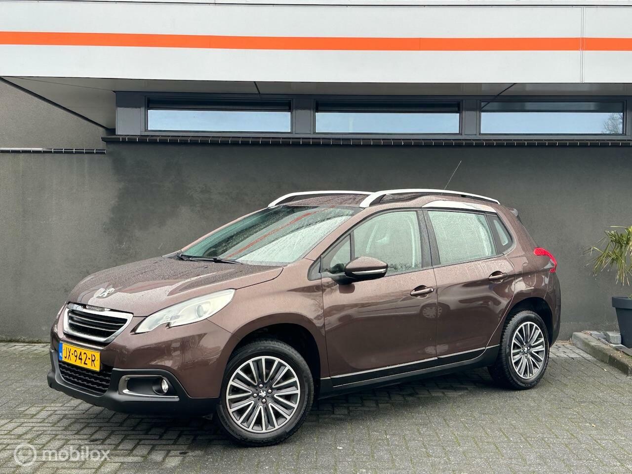 Peugeot 2008 - 1.2 PureTech All Pack Premium / 1 jaar garantie - AutoWereld.nl