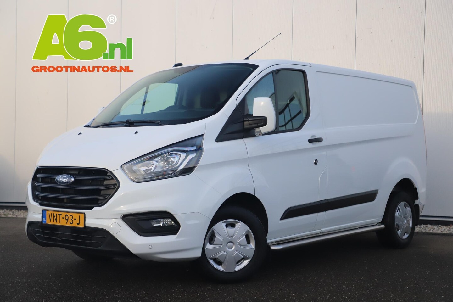 Ford Transit Custom - 280 2.0 TDCI L1H1 Trend 3 Persoons Radio Bluetooth Airco Parkeersensors - AutoWereld.nl