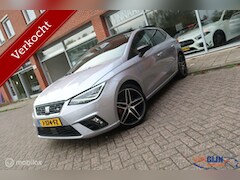 Seat Ibiza - 1.0 TSI FR /PANO/VIRTUAL/CAMERA/CARPLAY/DSG