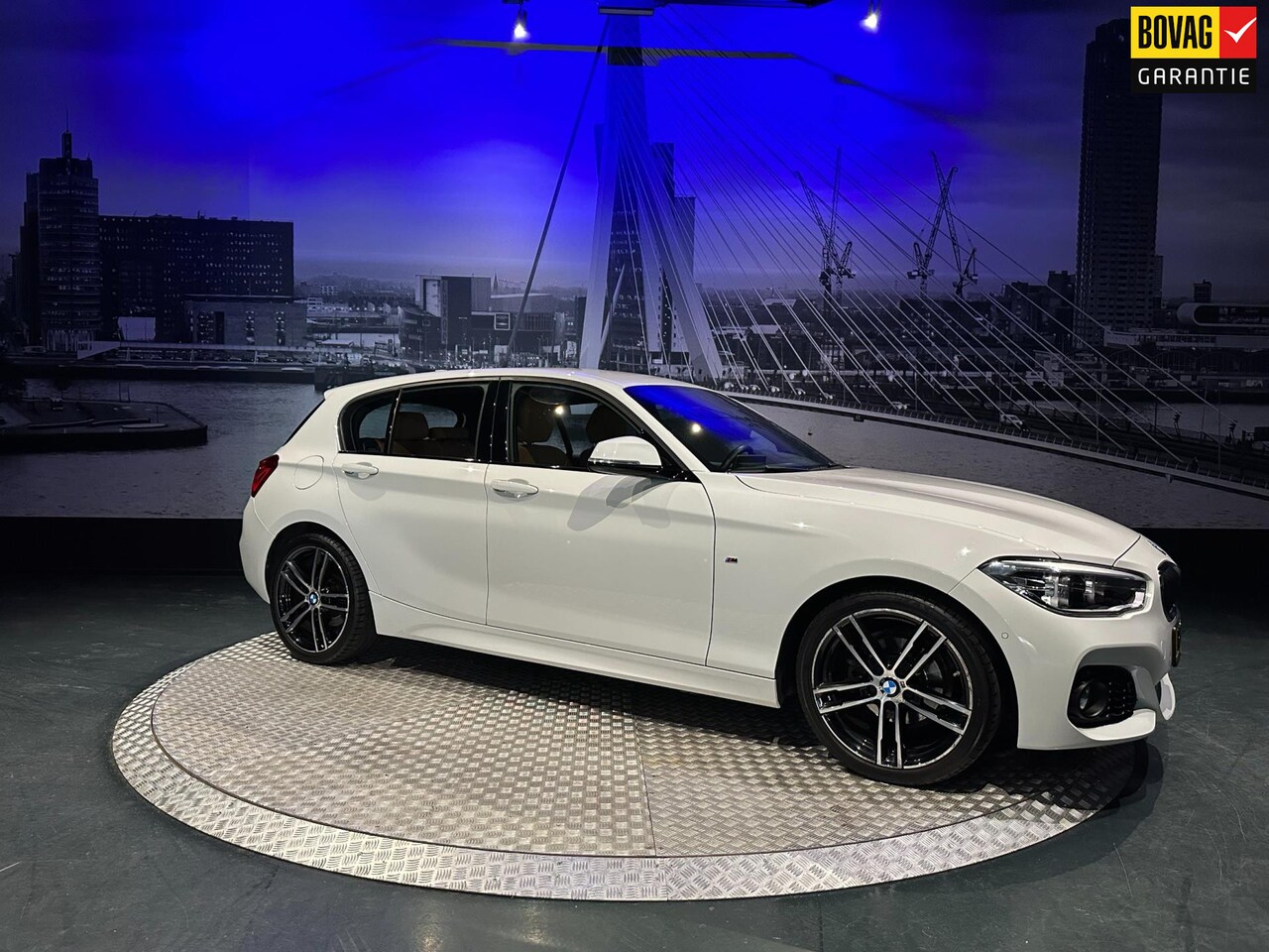 BMW 1-serie - 118i Corporate Lease High Executive M-Pakket - AutoWereld.nl