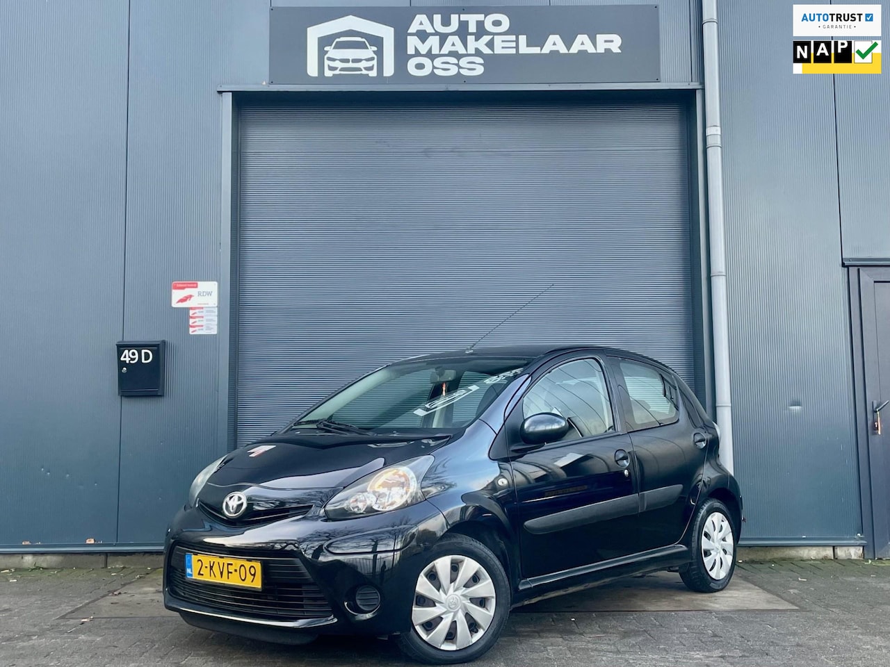 Toyota Aygo - 1.0 VVT-i Now NAP AIRCO AUX ELEKTRISCH PAKKET CENTRALE DEUR VERGERENDELING - AutoWereld.nl