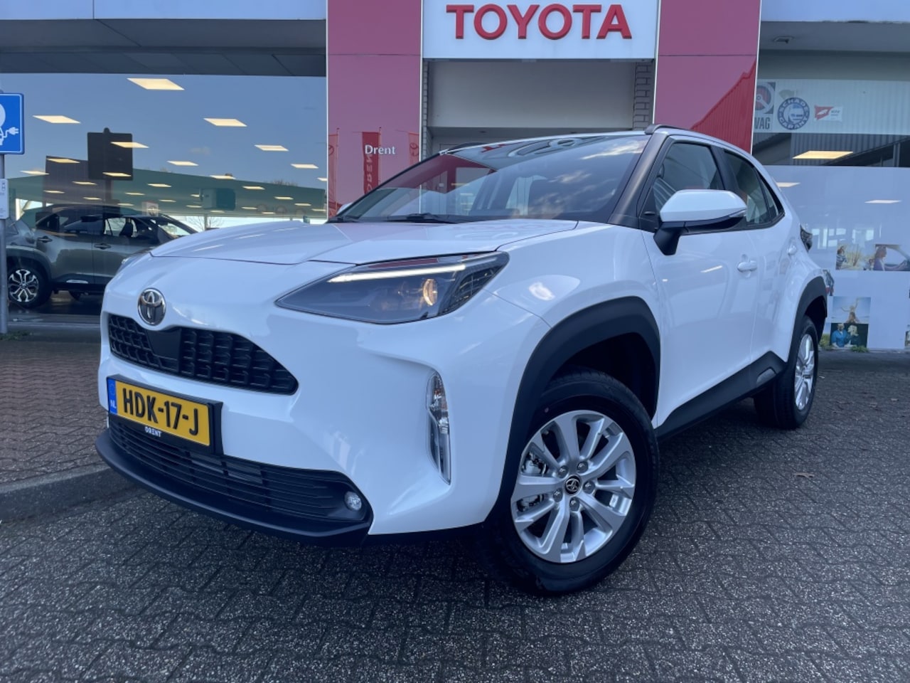 Toyota Yaris Cross - 1.5 Hybrid 115 Active | Apple CarPlay Android Auto | DAB | Achte - AutoWereld.nl