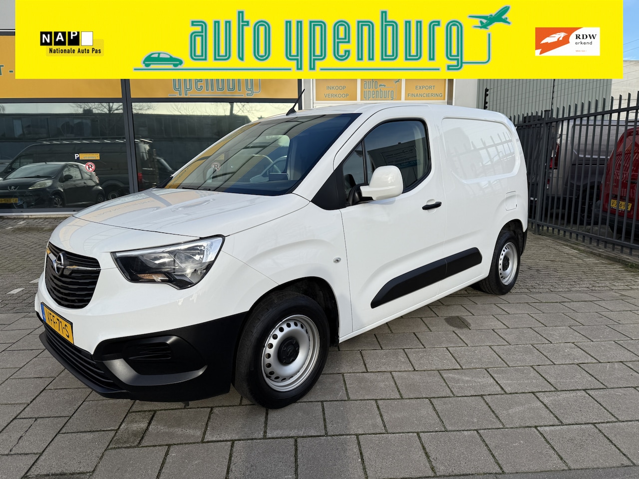 Opel Combo - 1.6D L1H1 Edition * Navi * Airco * Cruise Control * Nw Model * NIEUWSTAAT * - AutoWereld.nl