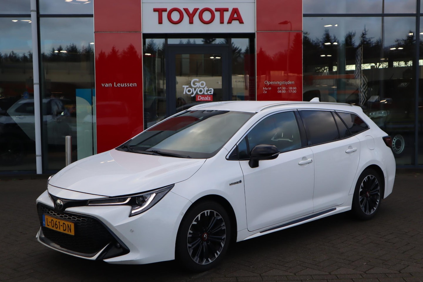 Toyota Corolla Touring Sports - 2.0 Hybrid GR-Sport 2.0 Hybrid GR-Sport - AutoWereld.nl