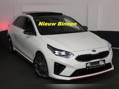 Kia Cee'd - CEED 1.6 T-GDI GT FULL OPTIES SCHITTEREND 1E EIGEN