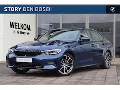 BMW 3-serie - 320i High Executive Sport Line Automaat / Trekhaak / Sportstoelen / Stoelverwarming / LED