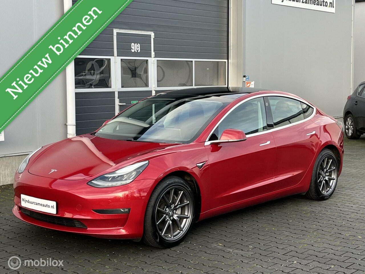 Tesla Model 3 - Long Range RWD Long Range AWD 75 kWh - Autopilot - Nette auto - AutoWereld.nl