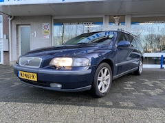 Volvo V70 - 2.4 D5 Comfort Line Slaat alleen s/morgens slecht aan