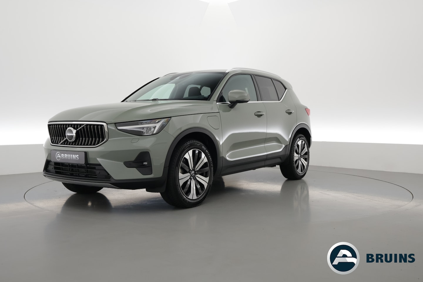 Volvo XC40 - 1.5 T4 Recharge Core | Adapt. Cruise | PDC V+A | Camera | Stoel-stuurver. | 19" | Blis | - AutoWereld.nl