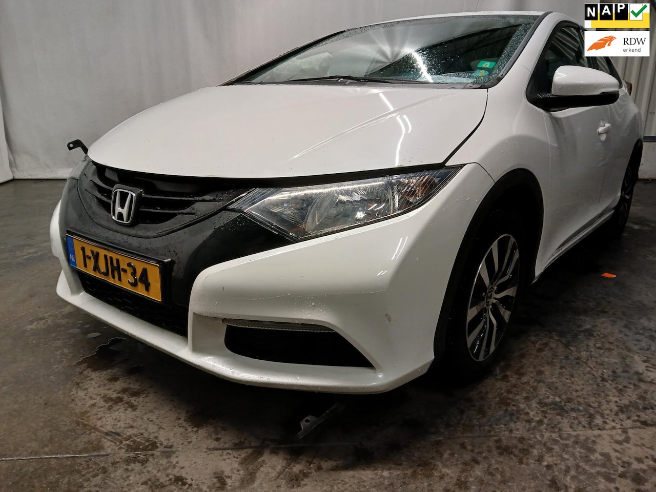 Honda Civic - 1.6D Comfort - Front Schade - Rijdt Niet - Glas Breuk - AutoWereld.nl