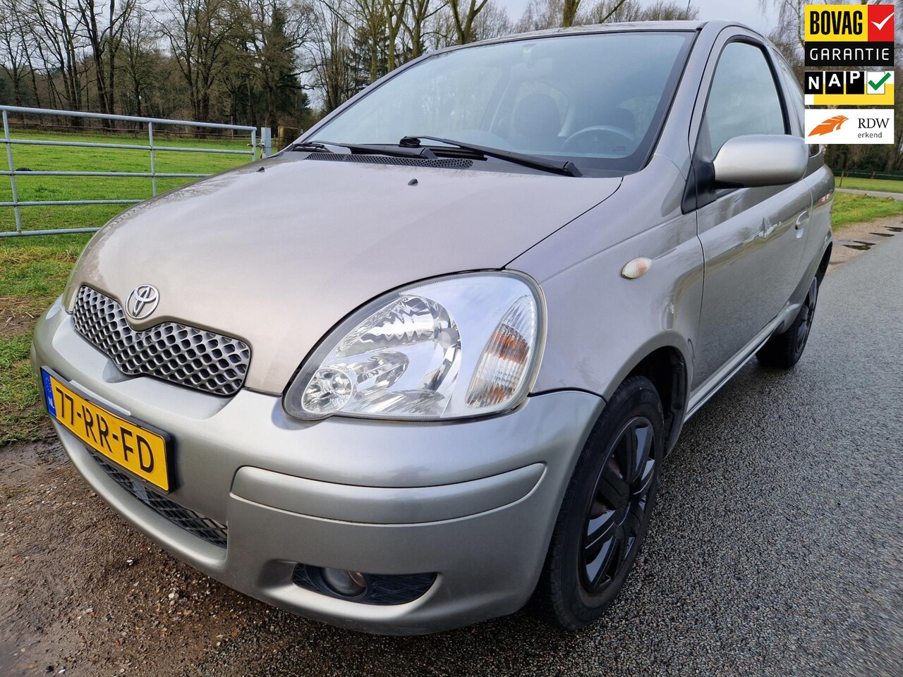 Toyota Yaris - 1.0 VVT-i S-Line met airco en trekhaak - AutoWereld.nl