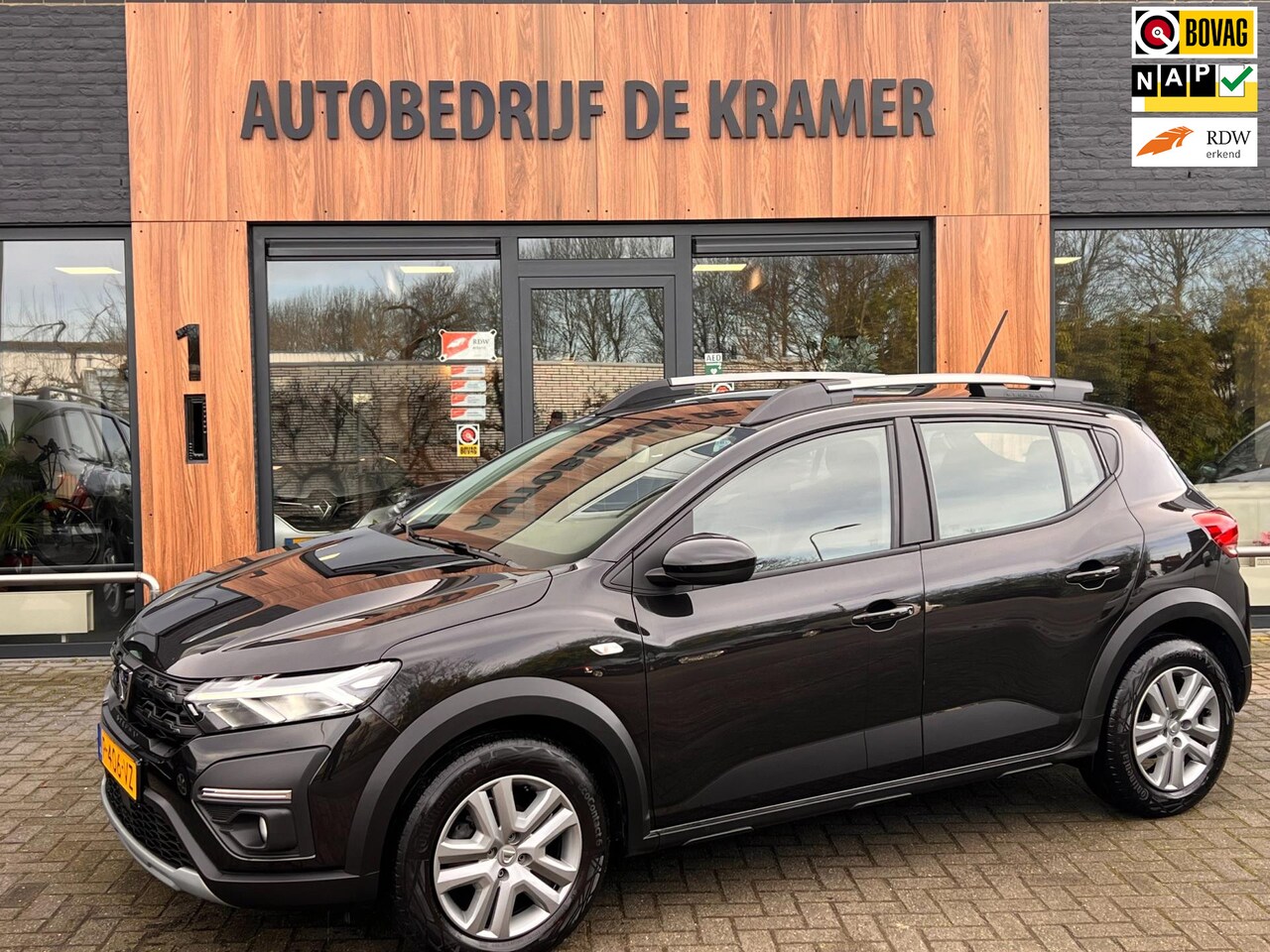 Dacia Sandero Stepway - 1.0 TCe 90 Essential 1.0 TCe 90 Essential - AutoWereld.nl