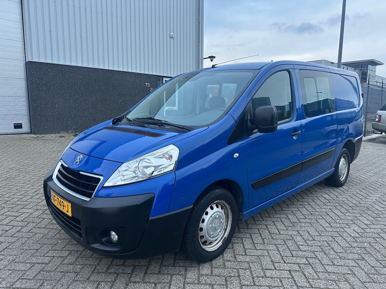 Peugeot Expert - 229 2.0 HDI L2H1 DC Navteq 2 INVALIDEWAGEN 2013 EURO 5 - AutoWereld.nl