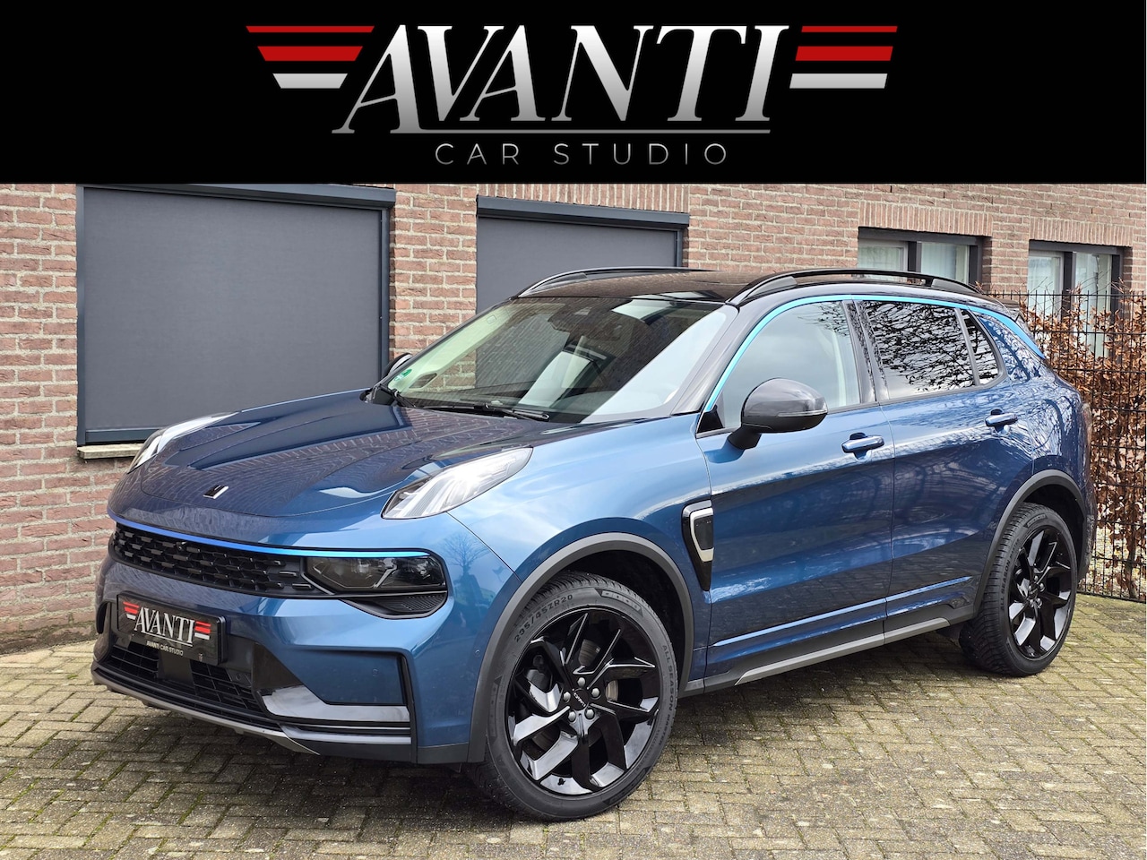 Lynk & Co 01 - 1.5 HYBRIDE AUT PANO VIRTUAL 360 CAMERA 1.5 APPLE CAR PLAY ANDROID AUTO ADAPTIVE CC STUUR - AutoWereld.nl