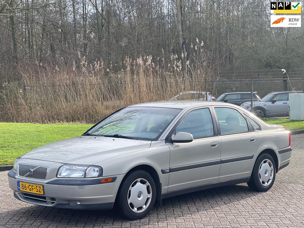 Volvo S80 - 2.4 Comfort/AUTOMAAT/APK TOT 10-01-2026 - AutoWereld.nl