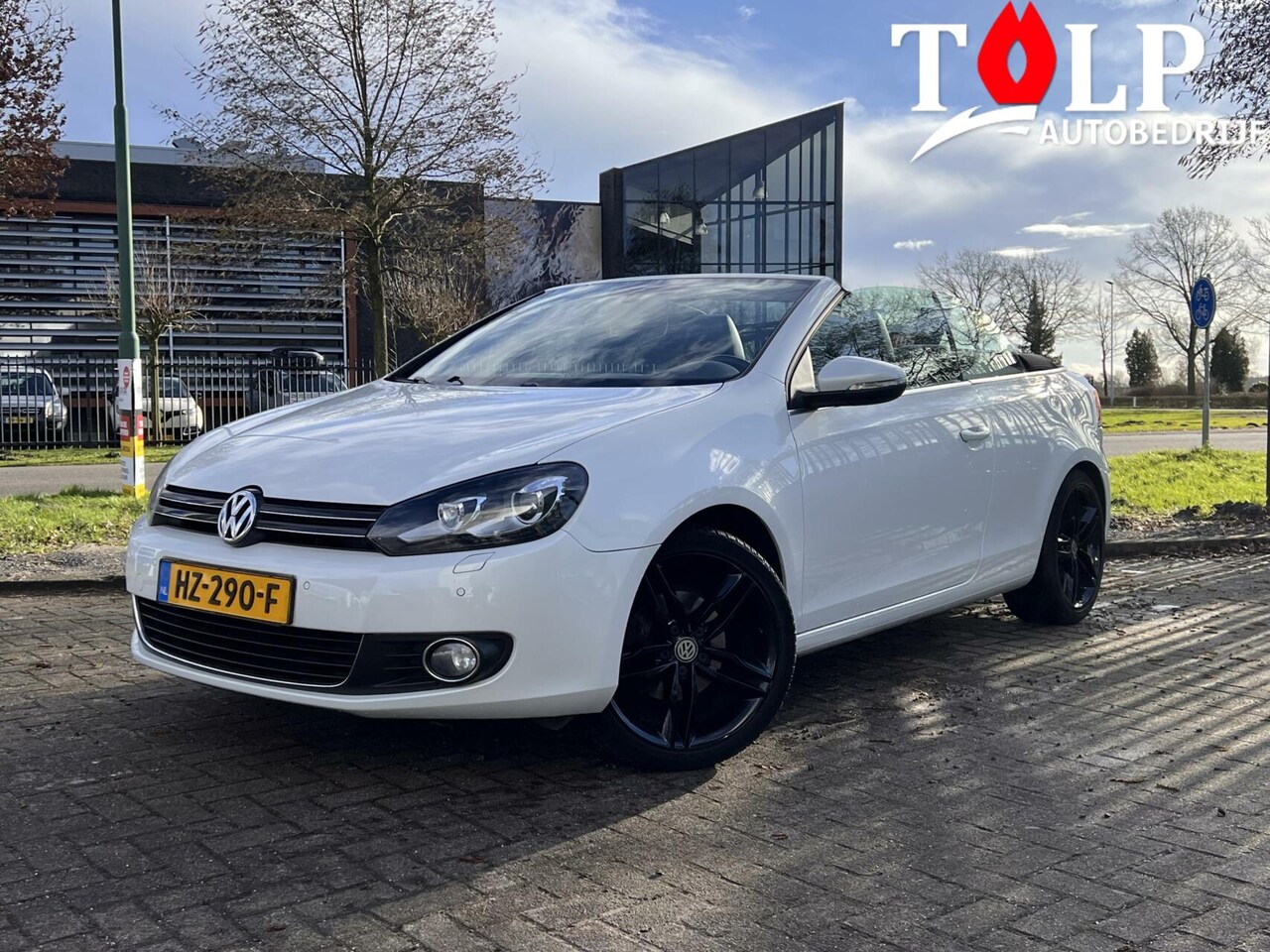 Volkswagen Golf Cabriolet - 1.2 TSI Highline Xenon 18"LMV Navi HDD - AutoWereld.nl