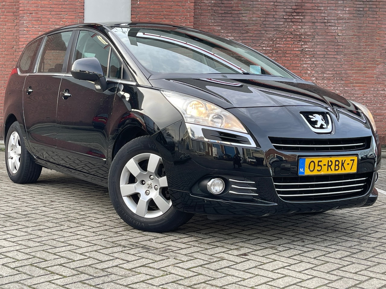 Peugeot 5008 - 1.6 THP ST 7p.|PANNO|HEAD-UP|TREKHAAK - AutoWereld.nl