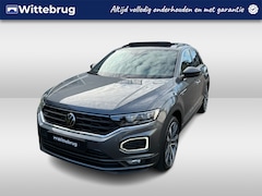 Volkswagen T-Roc - 1.5 TSI 150PK DSG R-Line / Panoramadak / Digitale Cockpit / 2 x R-Line / 19" LMV / Trekhaa