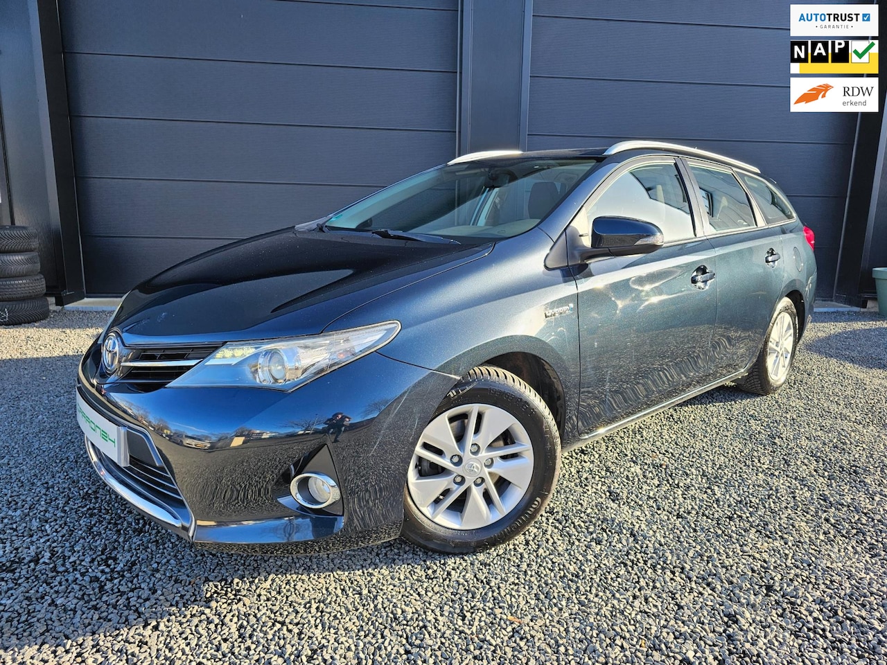 Toyota Auris Touring Sports - 1.8 Hybrid Confort - AutoWereld.nl