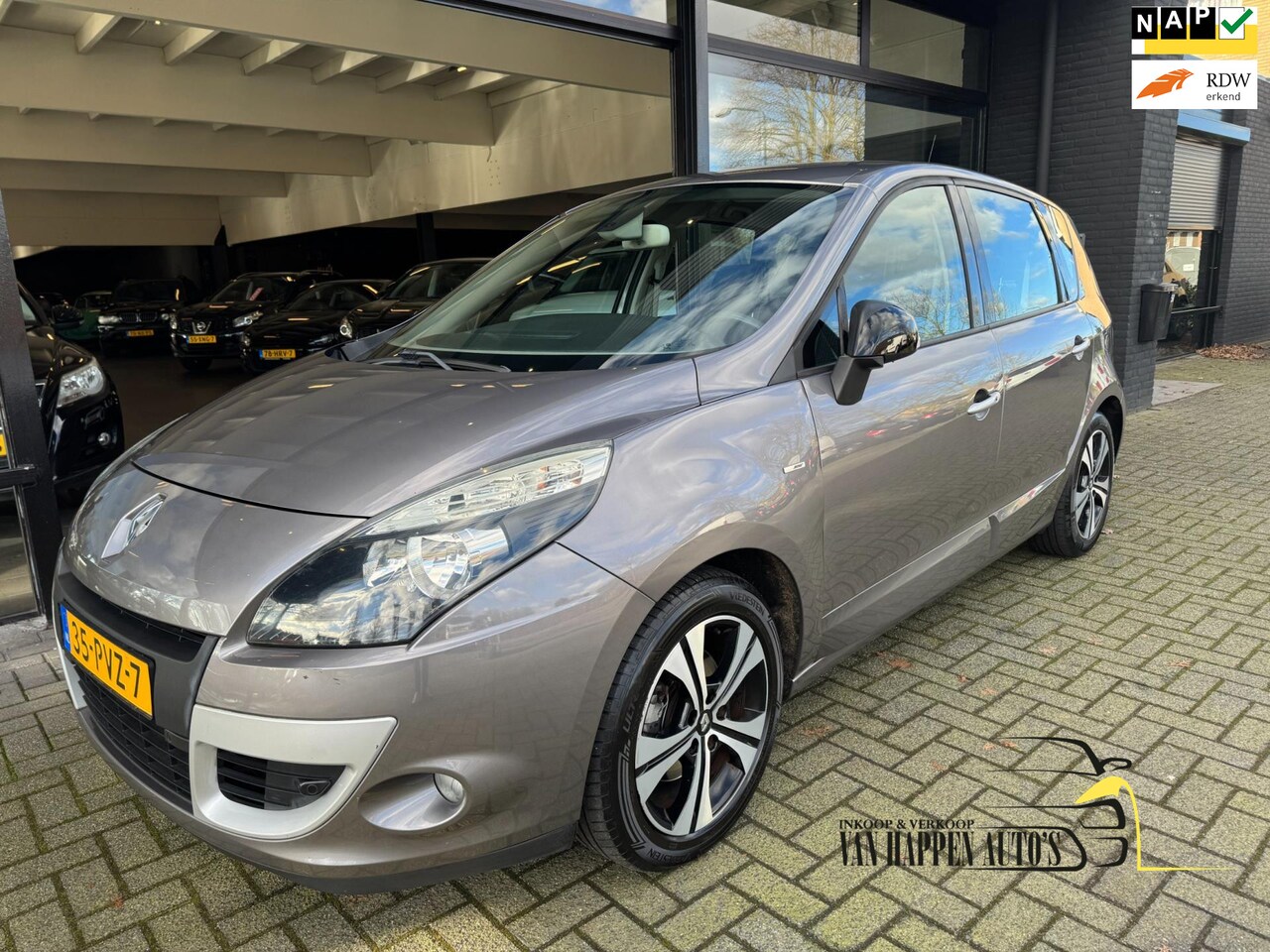 Renault Scénic - 2.0 Bose / AUTOMAAT / APK 1-2-026 - AutoWereld.nl