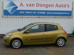 Renault Clio - 1.6-16V TEAM SPIRIT, Airco, Stuurbekr, Lichtmetaal