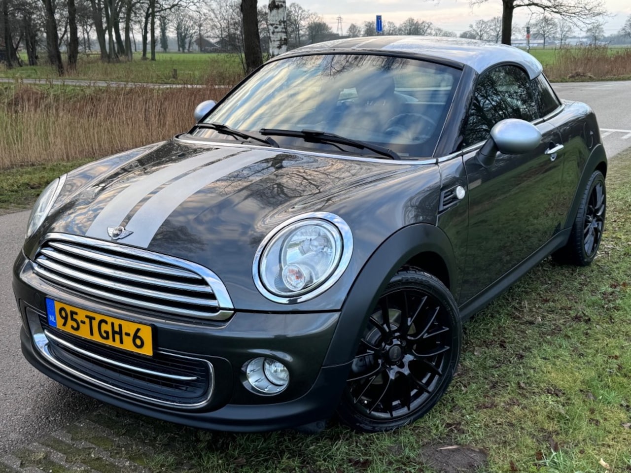 MINI Coupé - COOPER / 1.6 AUTOMAAT / CHILLI / UNIEK / RIJKLAAR - AutoWereld.nl