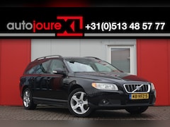 Volvo V70 - 2.0 Kinetic | Leder | Navigatie | Cruise Control | Trekhaak |