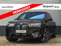 BMW iX - xDrive50 - Sportpakket - Stoelventilatie - ACC - Parking Ass Prof - Lasers - 112 kWh