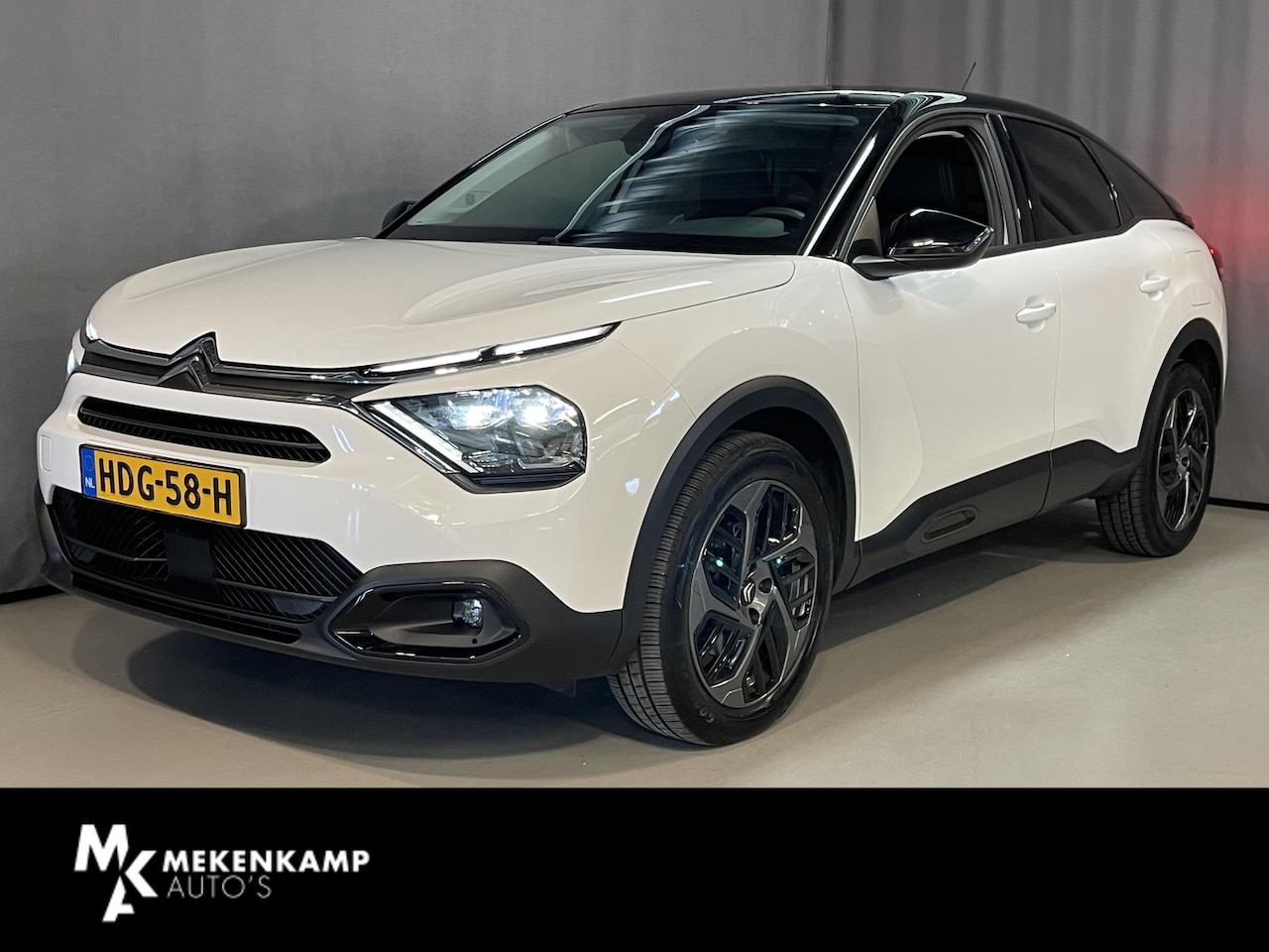 Citroën C4 - 1.2 Puretech Feel Pack EAT8 18"/Camera/Stoelverwarming/Apple Carplay & Android Auto/PDC - AutoWereld.nl