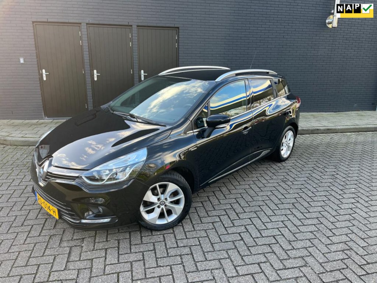 Renault Clio Estate - 0.9 TCe Limited 0.9 TCe Limited - AutoWereld.nl