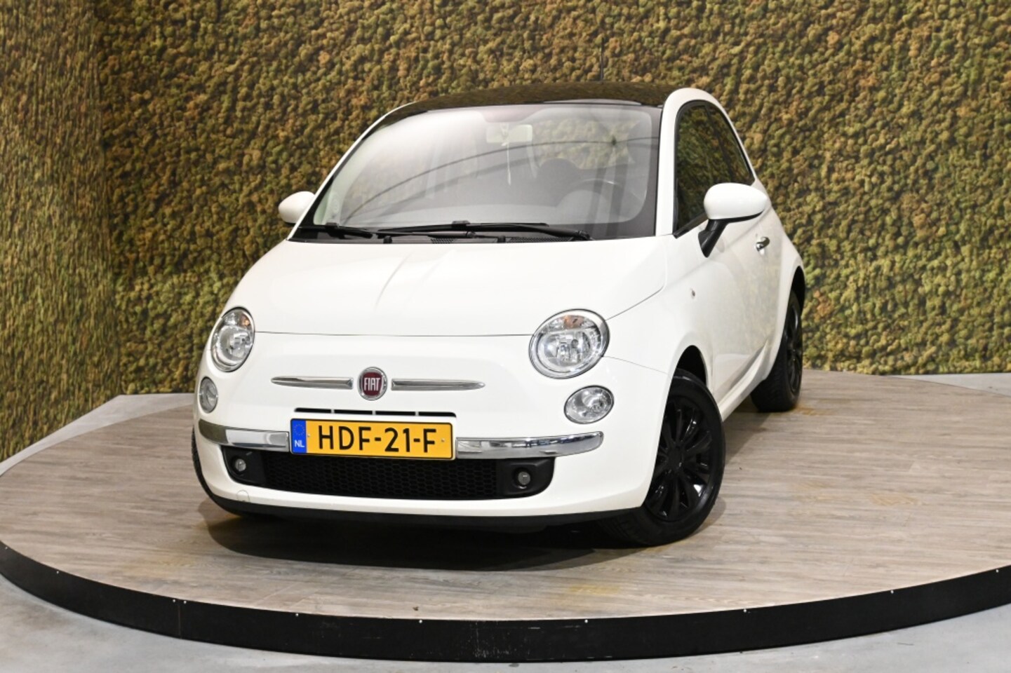 Fiat 500 - 1.2 Lounge | Nwe APK | Lage km's - AutoWereld.nl