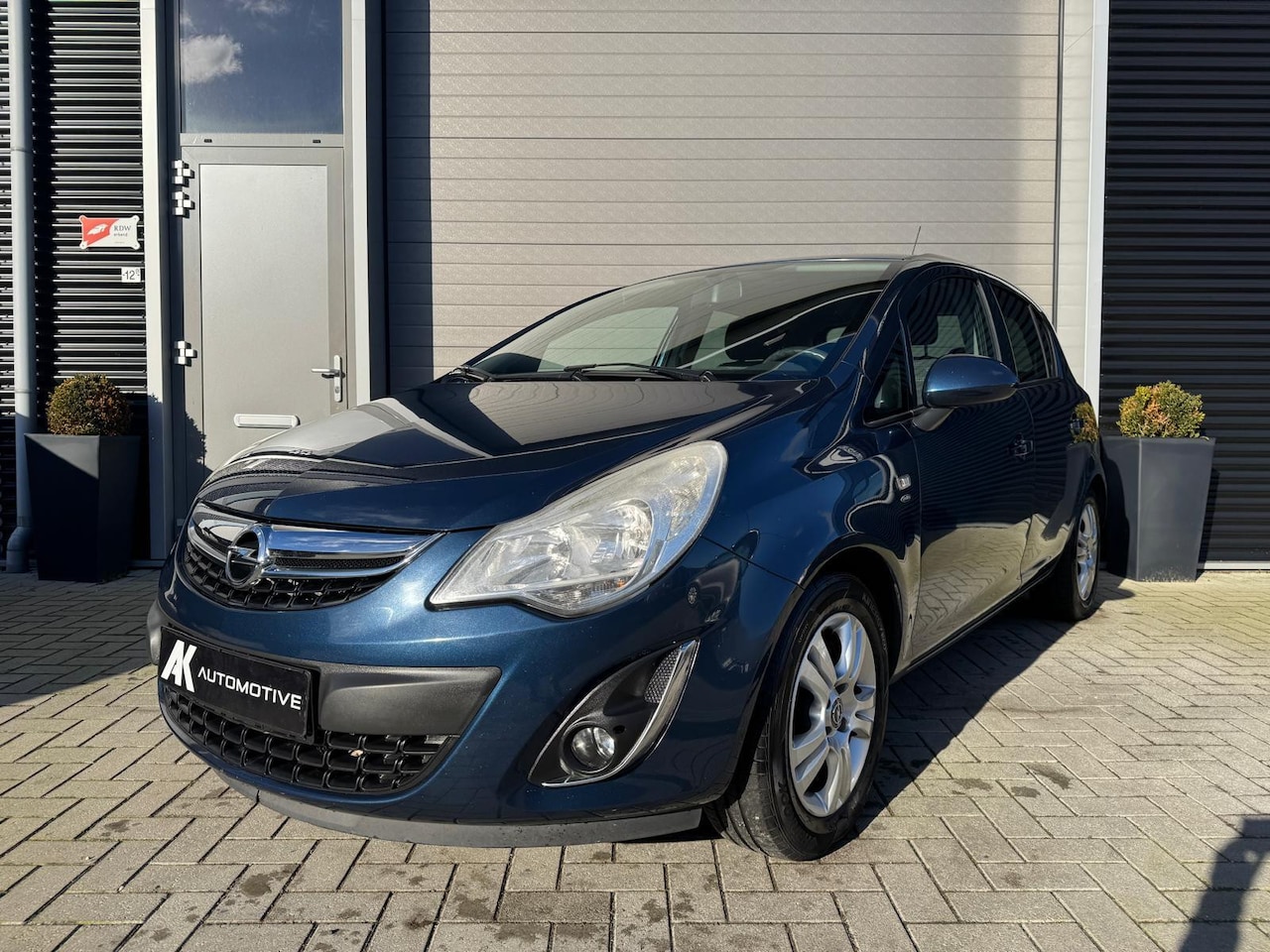 Opel Corsa - 1.4-16V Essentia 1.4-16V Essentia - AutoWereld.nl