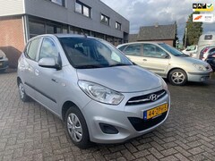 Hyundai i10 - 1.0 i-Drive Cool € 4650.- 2013 AIRCO EN TREKHAAK