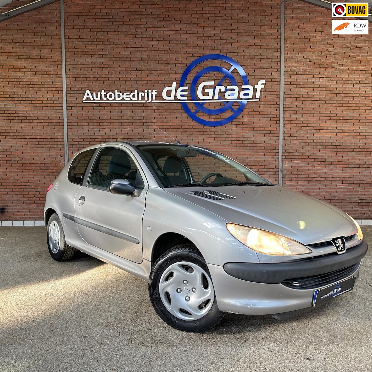 Peugeot 206 - 1.4 XT|AUTOMAAT/KM 76008 1e EIGENAAR - AutoWereld.nl