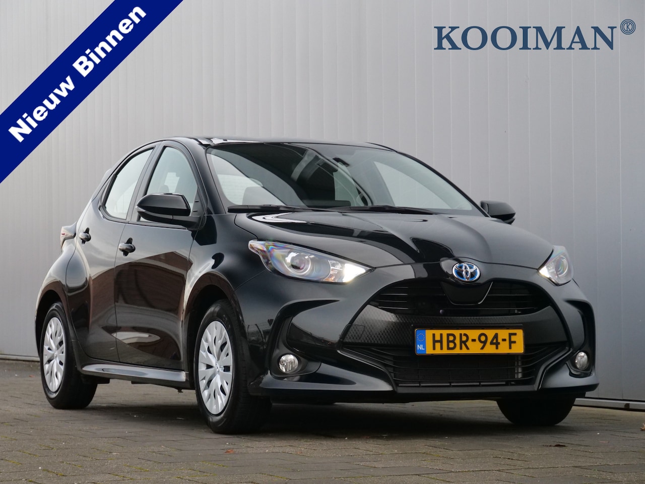 Toyota Yaris - 1.5 Hybrid Active 93pk Automaat Apple Carplay /  Adaptieve cruise / Camera - AutoWereld.nl