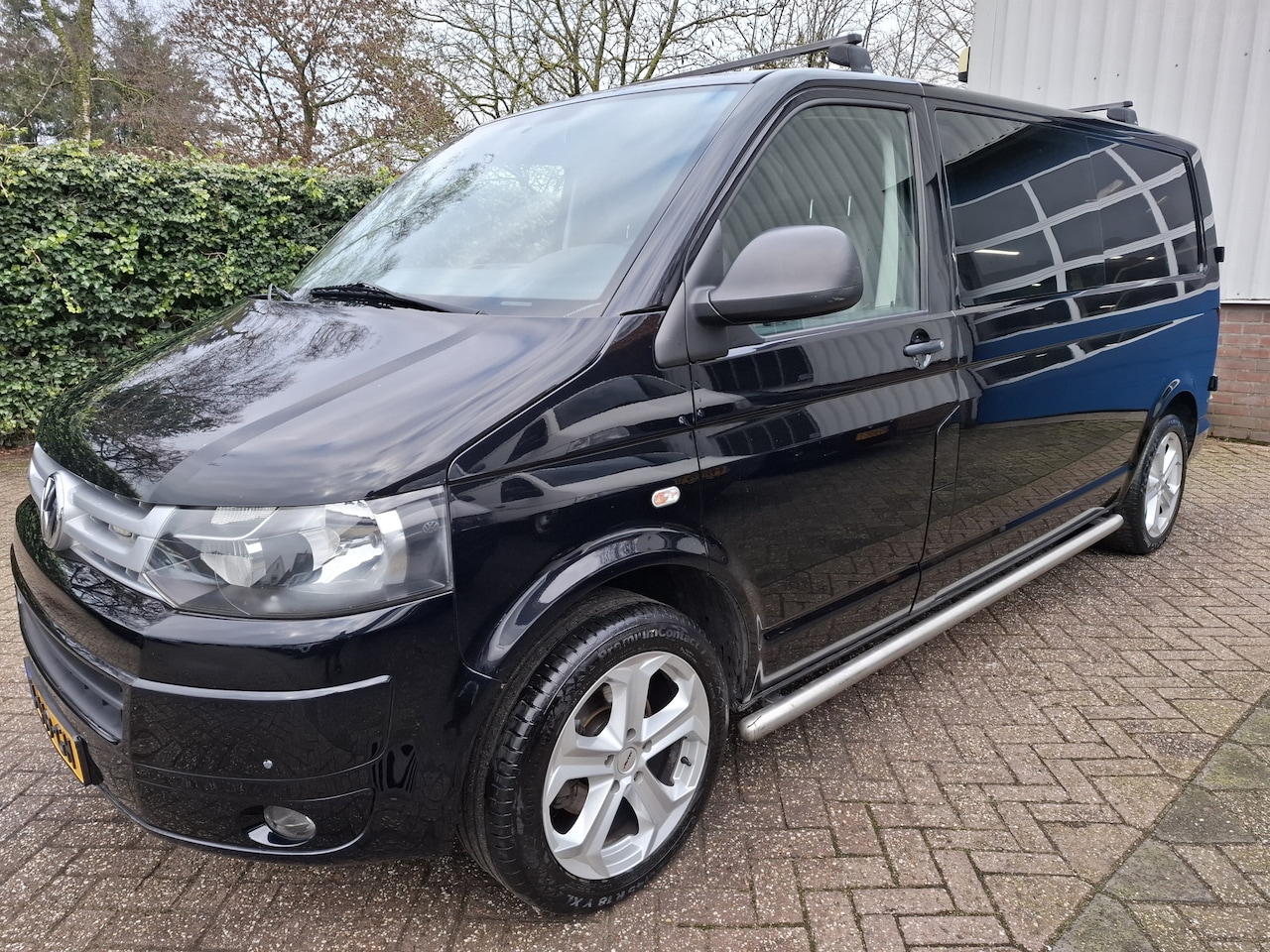 Volkswagen Transporter - 2.0 TDI L2H1 AIRCO/CRUISE/PDC/NAVI/TREKHAAK/3-ZITS 140PK - AutoWereld.nl