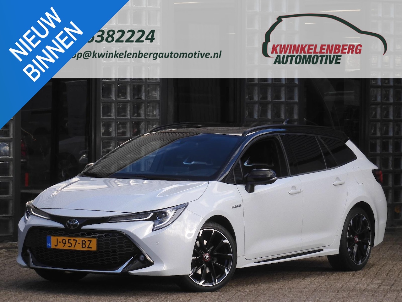 Toyota Corolla - TS 2.0 HYBRID GR-SPORT PLUS/ JBL/ HEAD-UP/ TWO-TONE - AutoWereld.nl