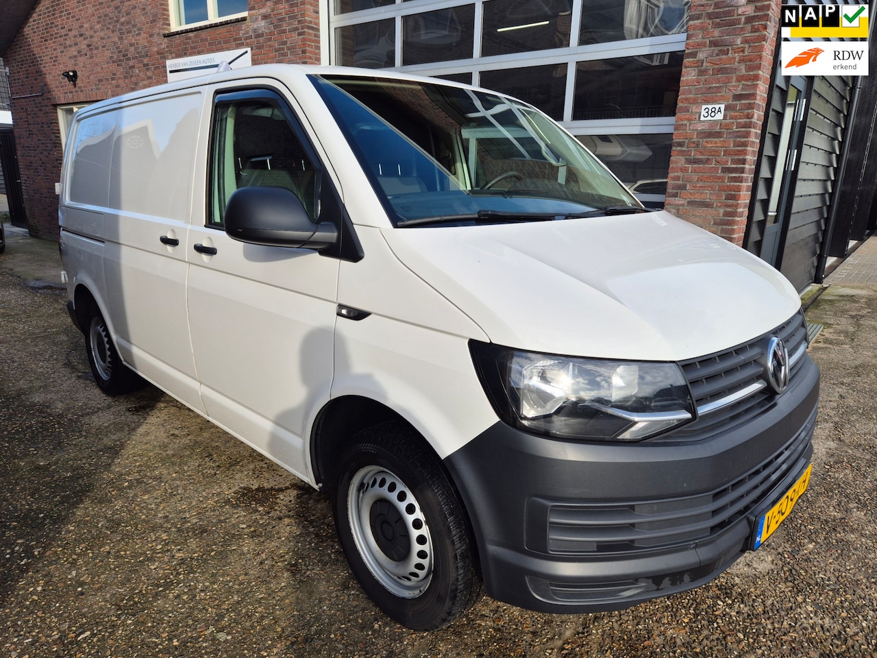 Volkswagen Transporter - 2.0 TDI L1H1 Trendline *Airco,Cruise* - AutoWereld.nl