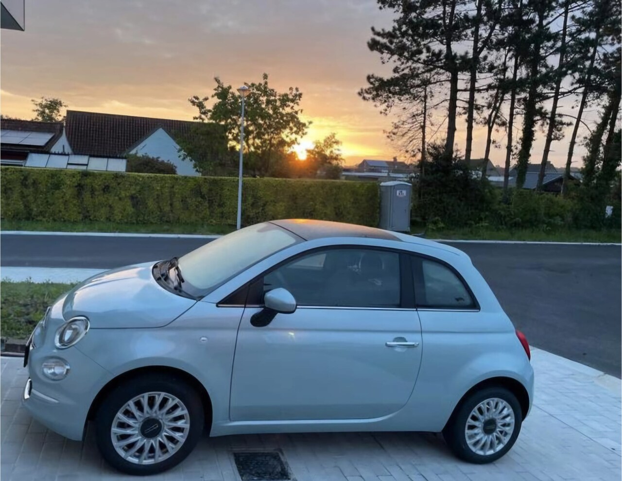 Fiat 500 - 1.0 Hybrid Pano-Clima-Cruise-Carplay-Afn. Trekhaak 15.000 KM - AutoWereld.nl