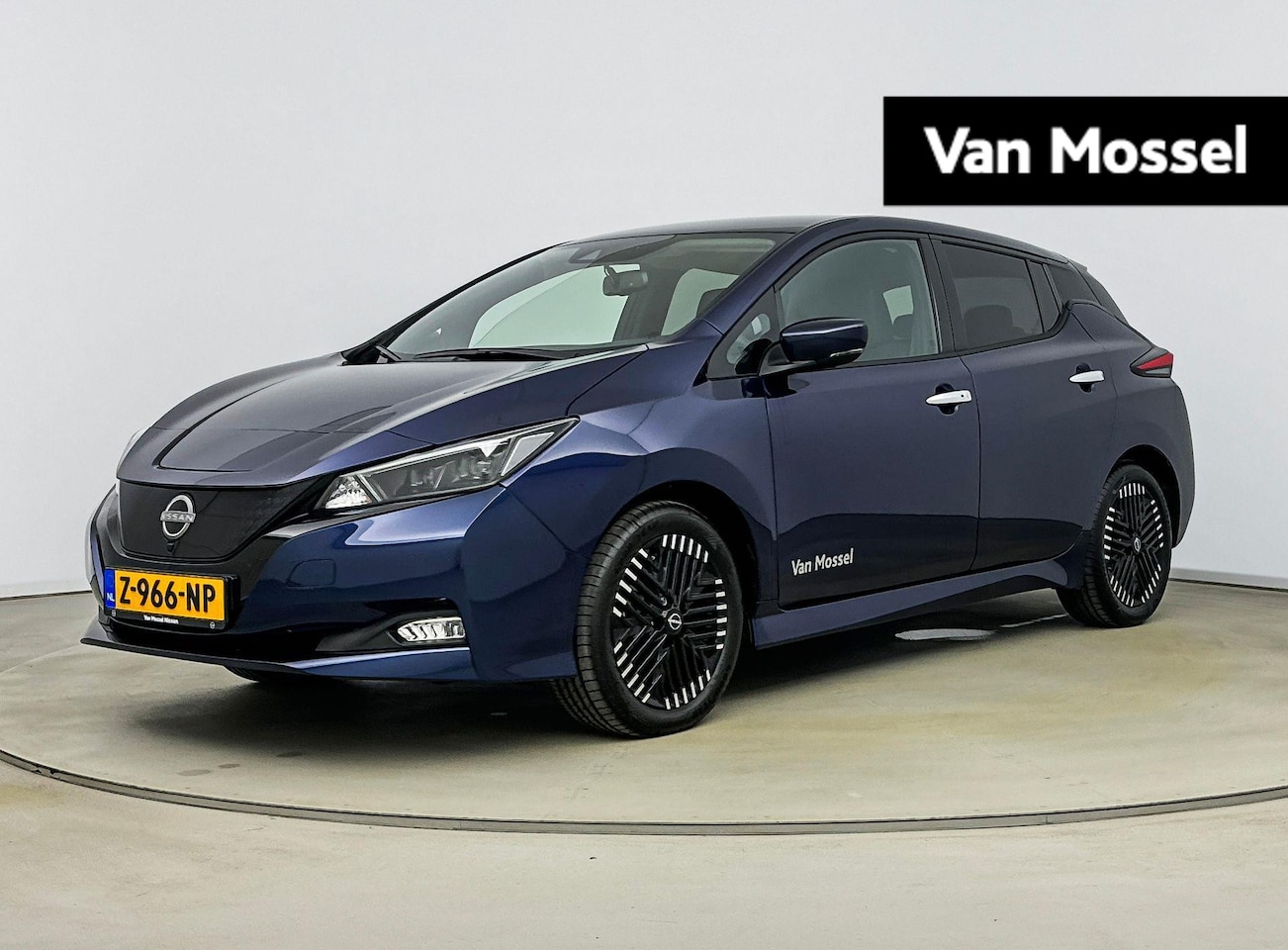 Nissan LEAF - N-Connecta 39 kWh | Adaptive Cruise Control | Climate Control | 360 Camera | Navigatie | S - AutoWereld.nl