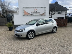 Volkswagen Golf - 1.2 TSI