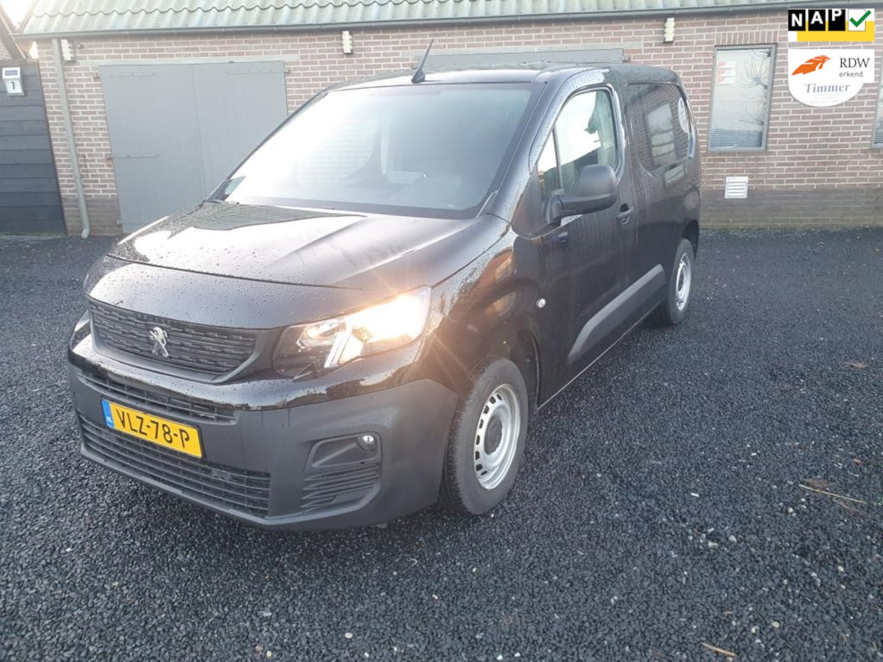 Peugeot Partner - 1.5 BlueHDI Premium 1.5 BlueHDI Premium - AutoWereld.nl