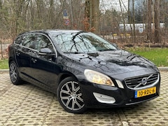 Volvo V60 - 1.6 T4 Momentum