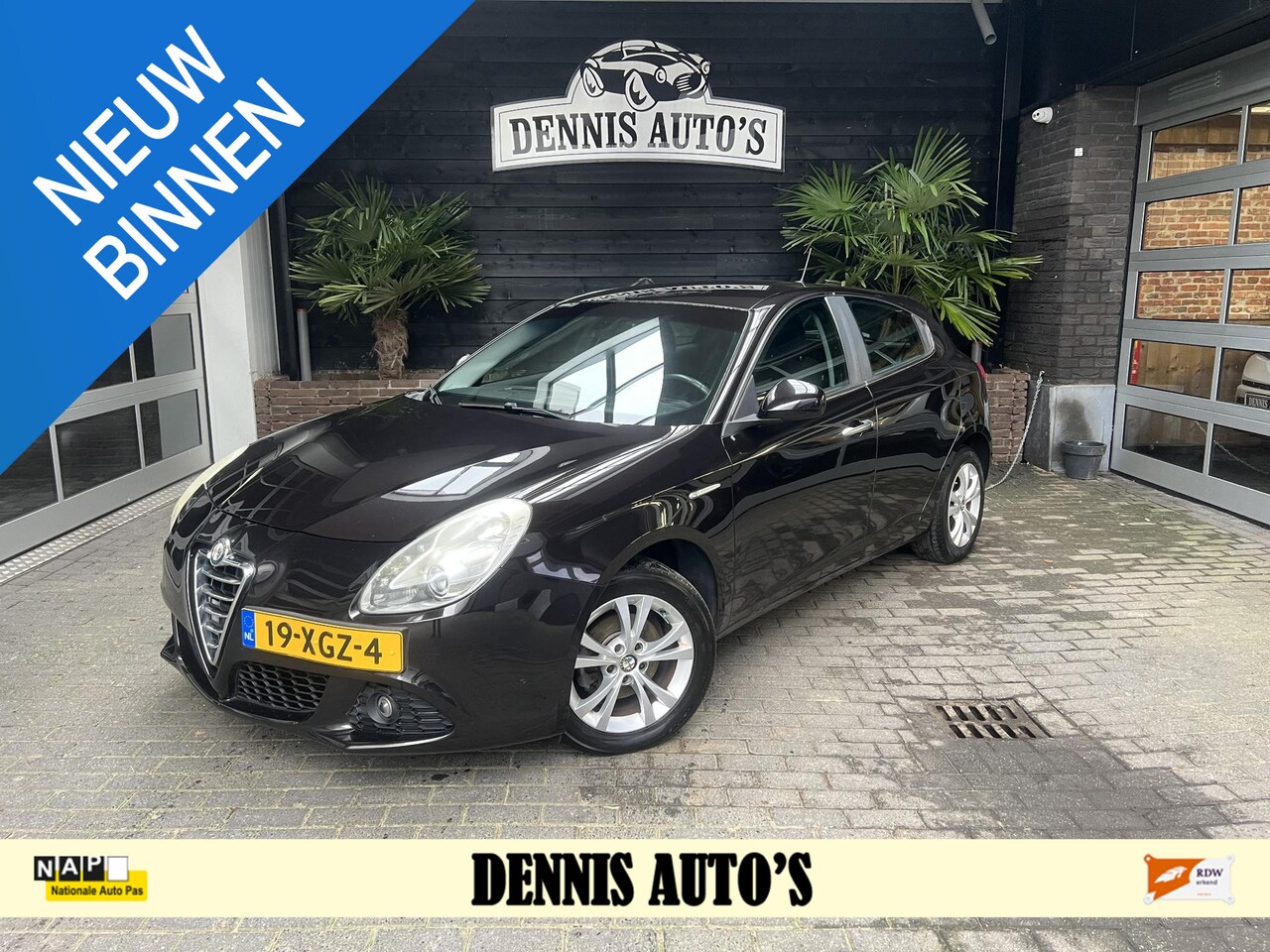 Alfa Romeo Giulietta - 1.6 JTDm Distinctive Navi Lm velgen - AutoWereld.nl