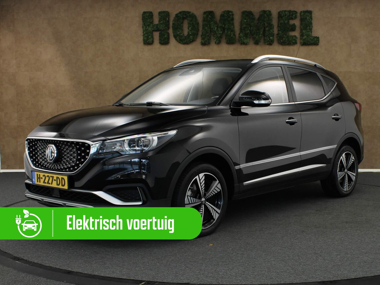 MG ZS - EV Luxury 45 kWh -ORIGINEEL NEDERLANDSE AUTO - PARKEERSENSOREN ACHTER - 17 INCH LICHT META - AutoWereld.nl