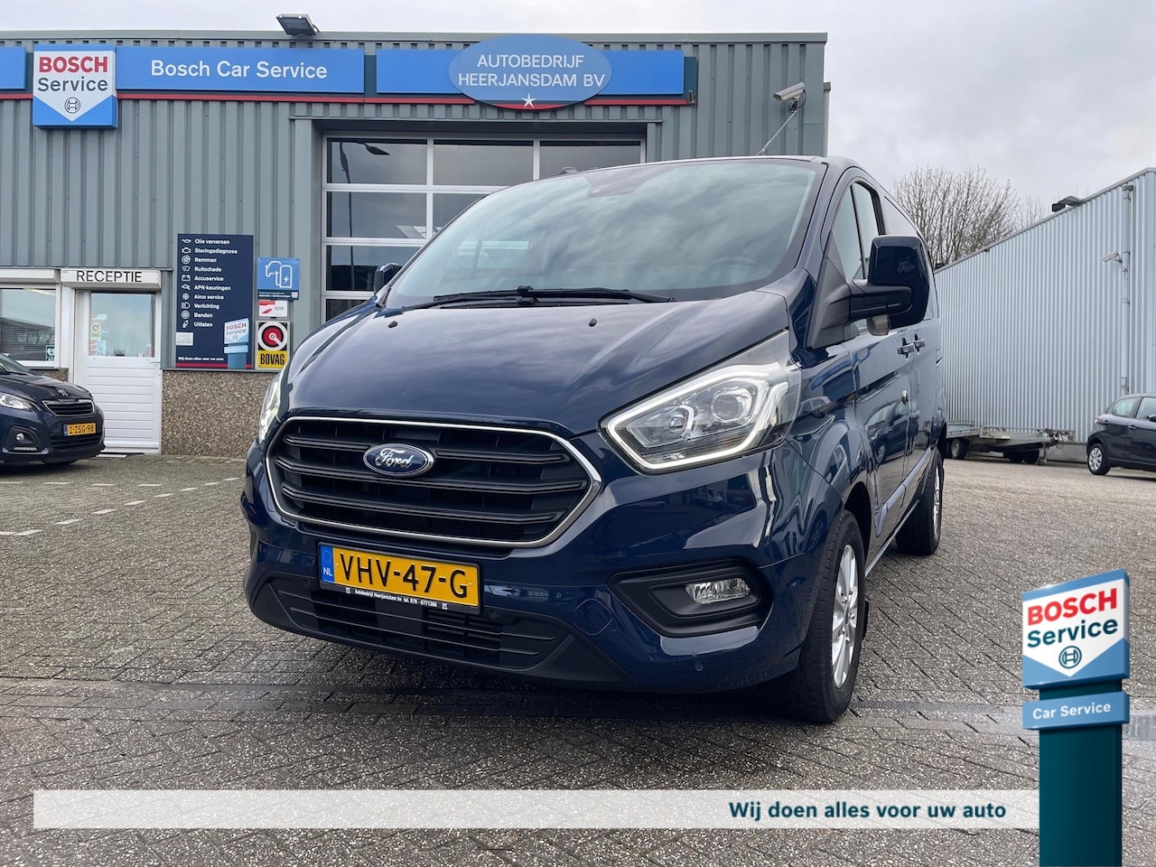 Ford Transit Custom - 300 2.0TDCi 130PK L1H1 Limited Double Cabin - AutoWereld.nl