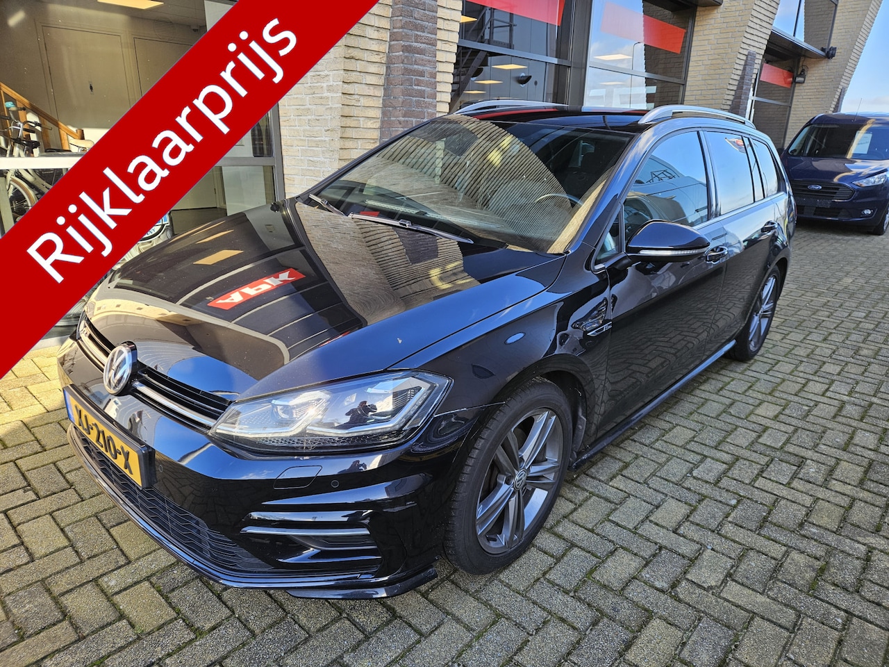 Volkswagen Golf Variant - 1.5 TSI Highline Business R Variant DSG - AutoWereld.nl