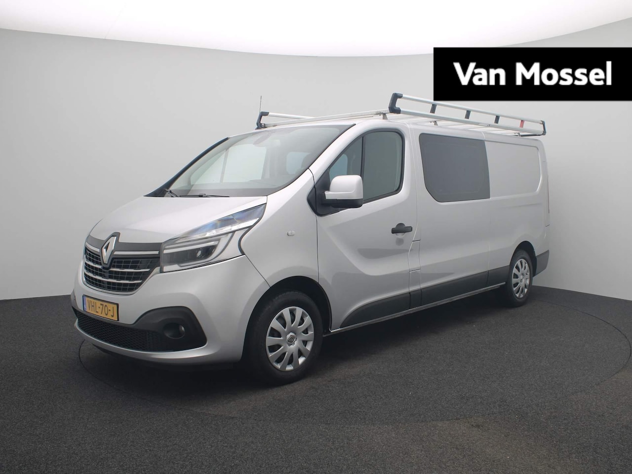 Renault Trafic - 2.0 dCi 120 T29 L2H1 DC Work Edition | Navigatie | Airconditioning | Parkeersensoren | LED - AutoWereld.nl