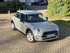 MINI One - Cooper 5-DEURS Apple CarPlay Alarm Navigatie Cruise Control Pdc