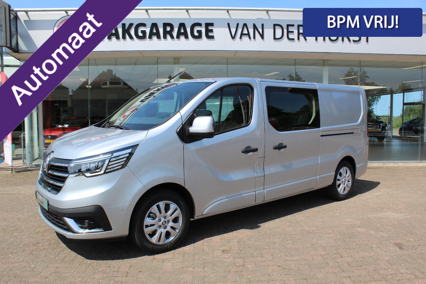 Renault Trafic - 2.0-170pk dCi T29 L2H1 Luxe dubbele cabine AUTOMAAT. Zeer luxe Renault Trafic dubbele cabi - AutoWereld.nl